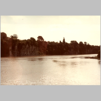 1984-08 - Britain Tour 06 - The Severn River.jpg